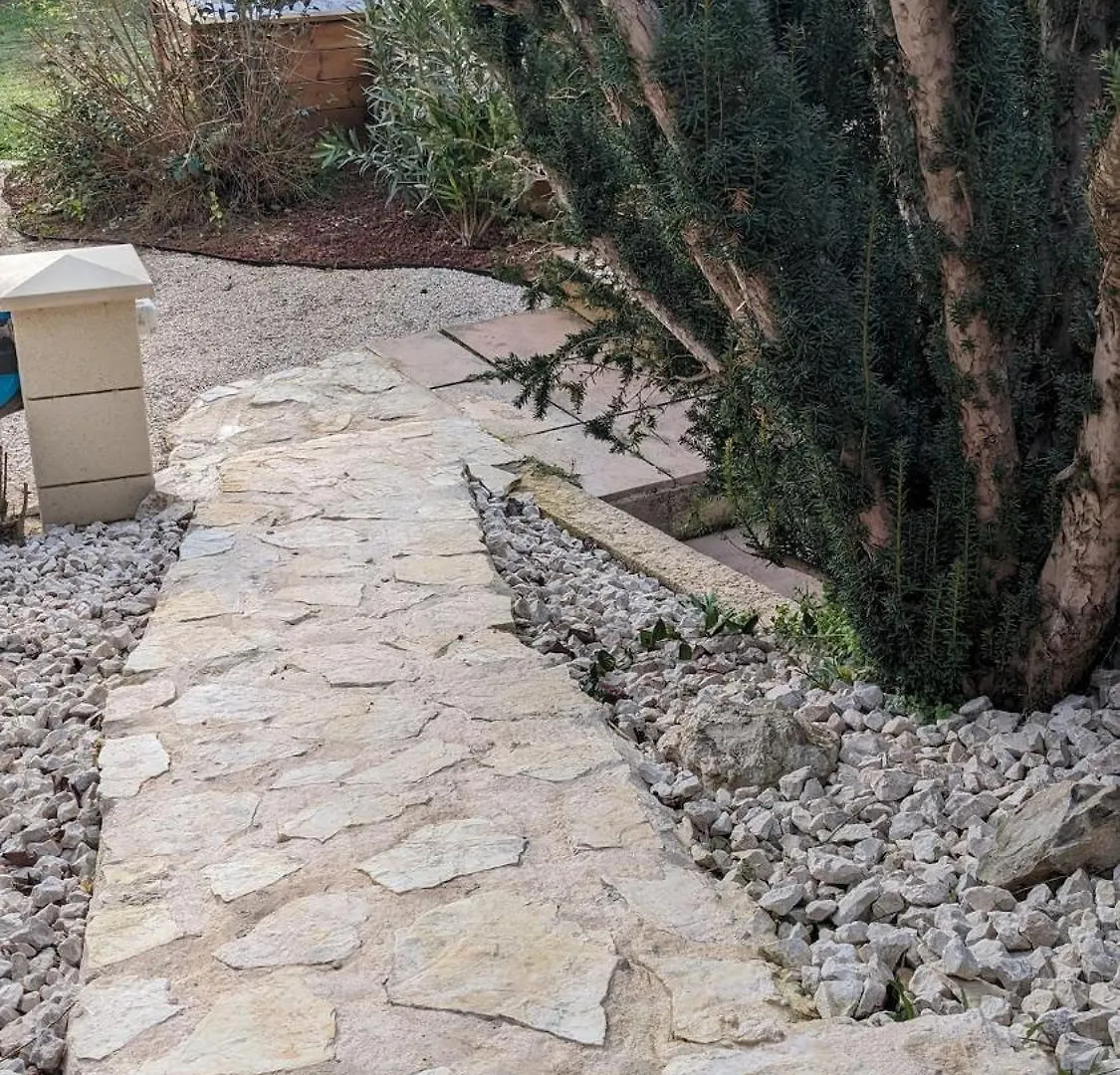 Apartment Studio Cosy Neuf Calme -Parking Terrasse Privee Piscine 5Mn Gare Tgv Aix Et Za Aix La Duranne 15 Mn Aeroport Marseille Cabries